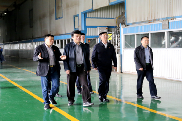 2019年5月8日，時任國家水利部原總工程師、水利部參咨委副主任委員汪洪蒞臨景興紙業調研節水工作
